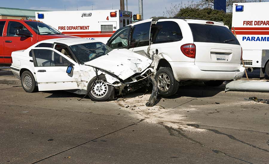 A sideswipe accident on the road